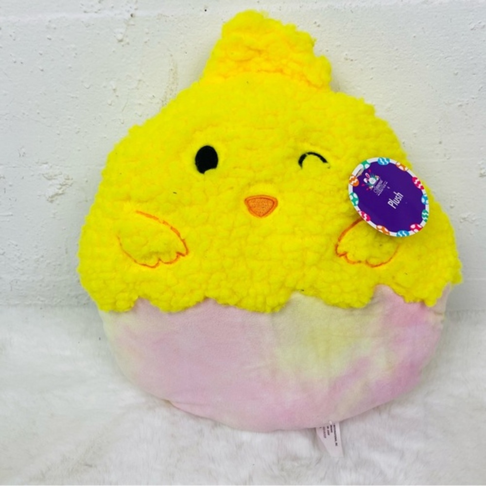 NWT seasonal collection Easter Yellow Chick hatched Plush Pillow Pastel Bottom